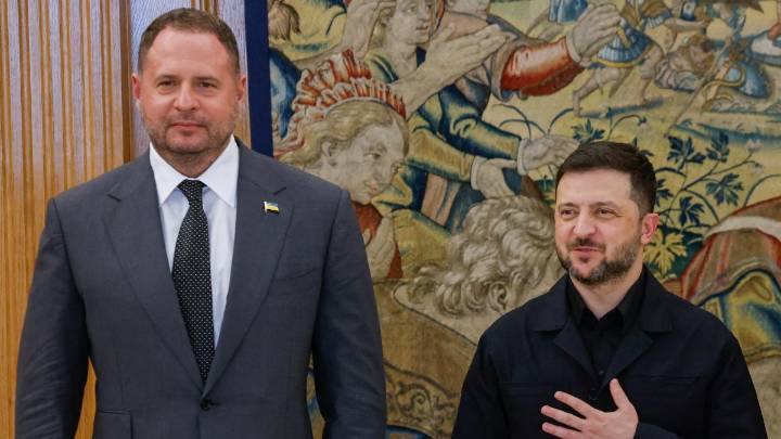 Ukraine peace talks shaken up by resignation of Zelenskyy's top aide in corruption probe