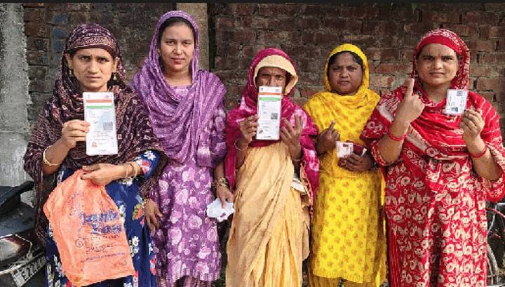 Bihar polls: Initial trends suggest record women turnout help NDA take strong lead