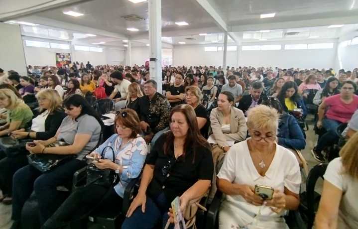 Ministerio de Educación realizó adjudicación de 316 cargos para bibliotecarios