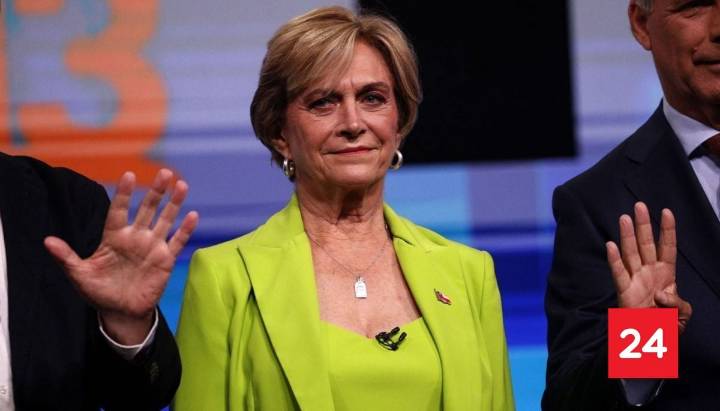 Matthei por foto de unidad de la oposición: "Al 95% de los chilenos le importa un pito"