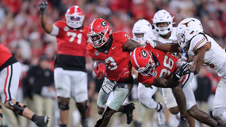 Georgia up to No. 4 in AP Top 25 poll, Ohio St. still No. 1