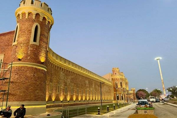 Corrientes: La Provincia licitó la explotación y gestión de tres espacios de “La Unidad”