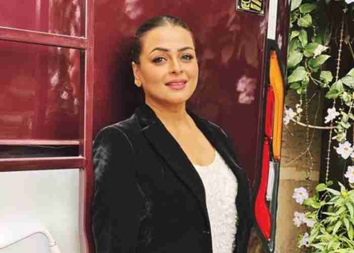Shilpa Shirodkar pens a lovely birthday wish for her ‘anchor’ Aparesh Ranjit