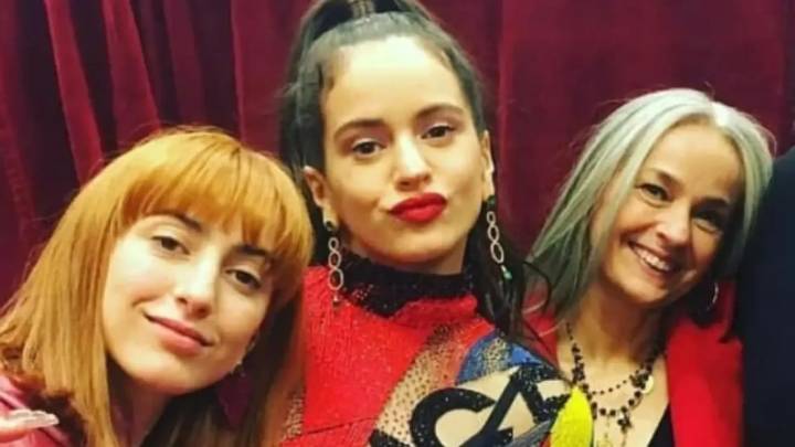 La familia de Rosalía y sus figuras clave: de su abuela materna a Pili, mucho más que una hermana