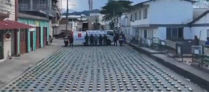 Incautan más de una tonelada de marihuana de las FARC en Huila: un capturado