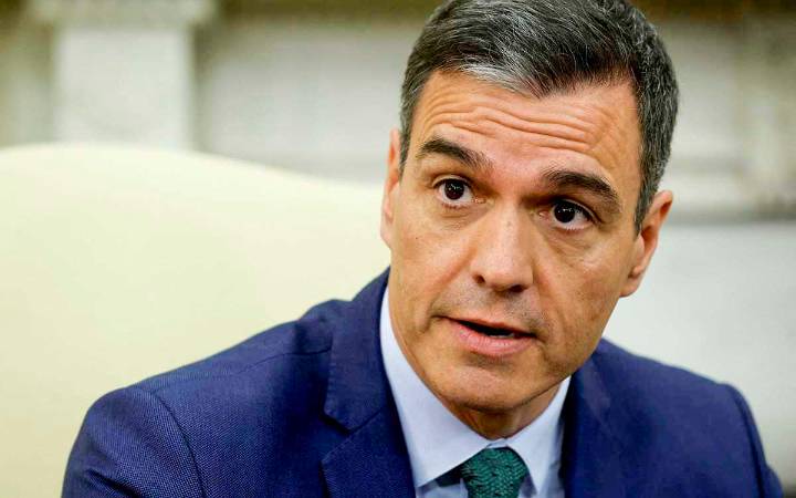 Para España es 'prioritaria' la 'normalización' de las relaciones con México: Pedro Sánchez
