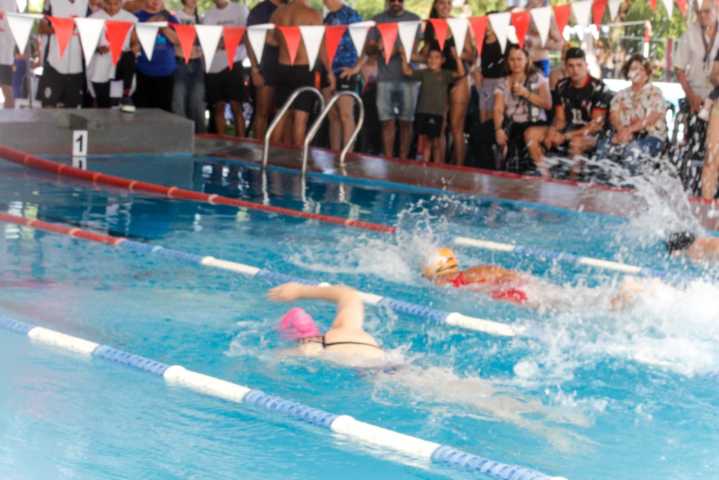 Natación: Regatas organiza II Torneo Master «CRR 105 años»