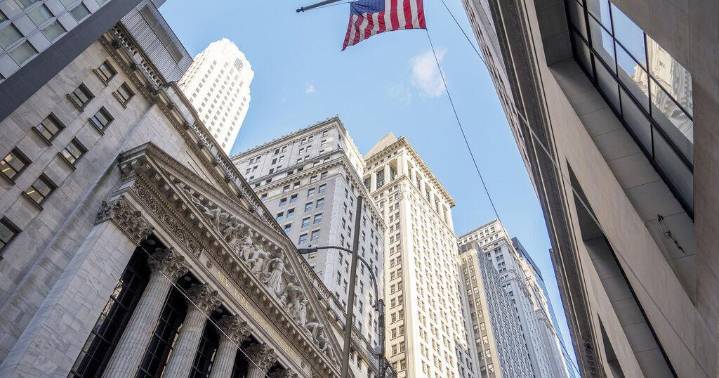 Wall Street drops to one of its worst days since April on worries about AI stocks and interest rates