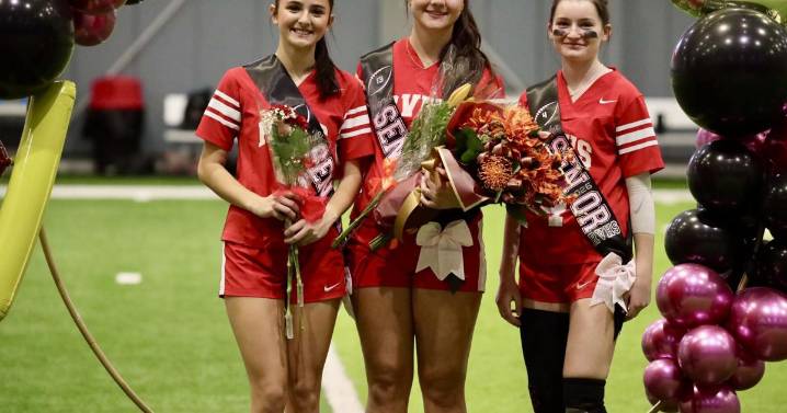 Dust Devils drop final regular season game in flag football on senior night