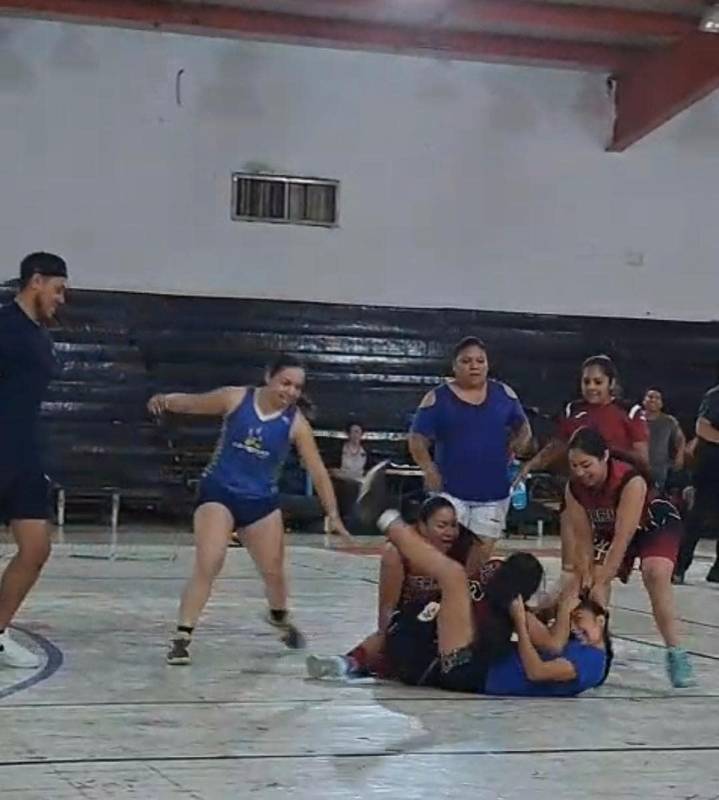 Riña en partido de básquetbol termina en violencia