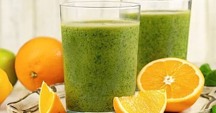 Jugos saludables: cómo preparar este exquisito licuado de espinaca y naranja