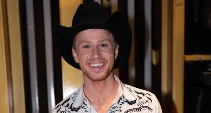 Robert Irwin Reveals Surprising Celeb Who Gives Detailed Critiques of His 'DWTS' Performances