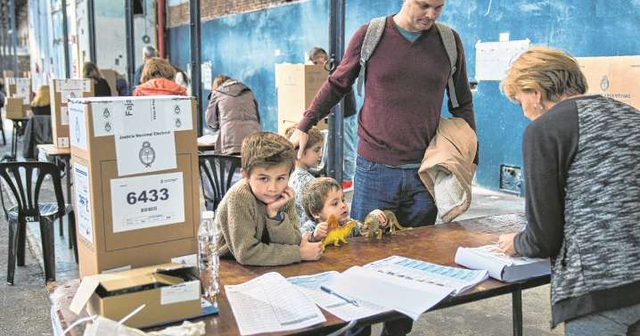 Fuga hacia adelante, la explicación del triunfo libertario