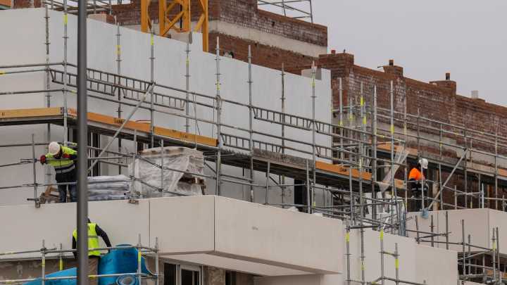 Suelo, fiscalidad y burocracia, cuellos de botella para la vivienda en Andalucía