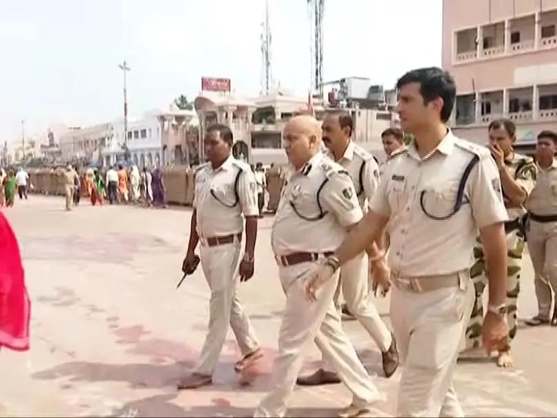 ADG Reviews Security Arrangements At Puri Jagannath Temple Amid Surge In Devotees