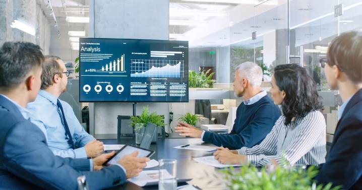 Cuando los datos piensan: el salto de la inteligencia artificial a la inteligencia aumentada