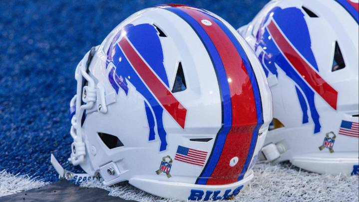 Bills reveal uniform combination for Week 10 matchup against Miami