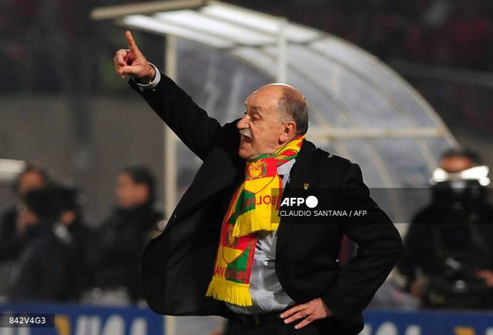 Xabier Azkargorta, DT que clasificó a Bolivia al Mundial 1994, muere a los 72 años