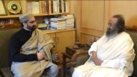 Sri Sri Ravi Shankar Calls on Mirwaiz