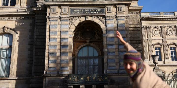 Un informe de 2018 advirtió del riesgo de acceso al balcón del Louvre por donde entraron los ladrones