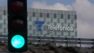 Telefónica lanza un plan de transformación para ahorrar 3.000 millones y centrarse en España, Alemania, Reino Unido y Brasil