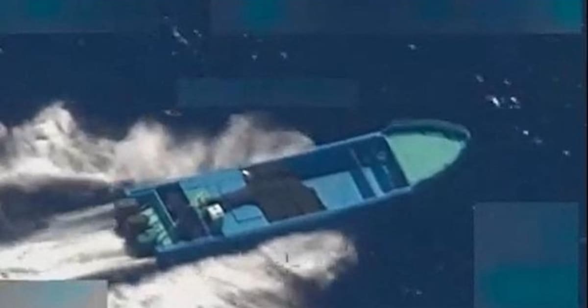 EE. UU. ataca lancha presuntamente usada para narcotráfico: hay tres muertos