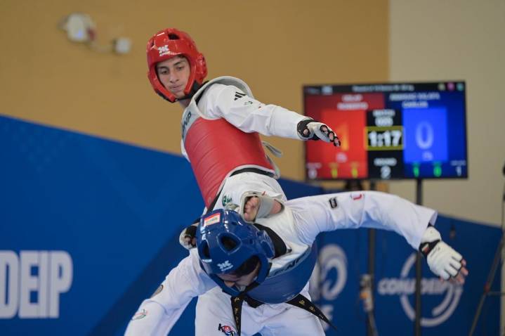El hidalguense Axel Piña Falcón, ganador medalla de plata en los juegos CONADEIP 2025