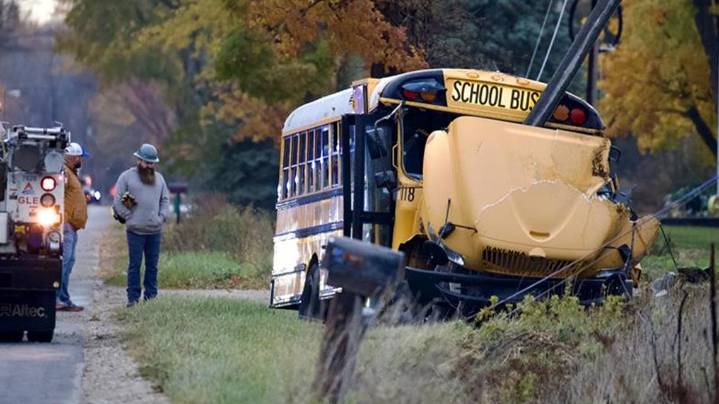 No students injured after Ravenna Public Schools bus crashes