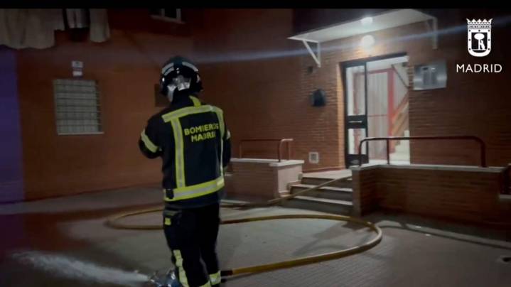 Muere un hombre de 50 años en el incendio de su vivienda en Villaverde
