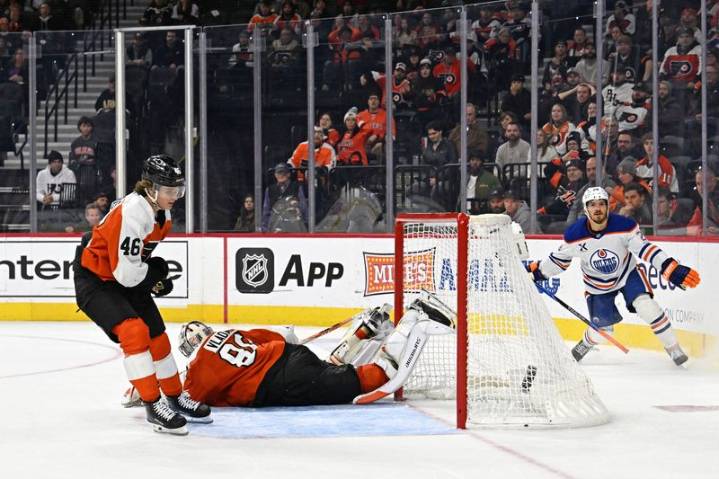 NHL roundup: Jack Roslovic's 2nd straight OT goal lifts Oilers