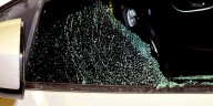 Criminals smash multiple car windows near Cleveland apartment complex