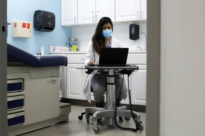 Appeals court to hear arguments on law cutting Medicaid reimbursements for Planned Parenthood