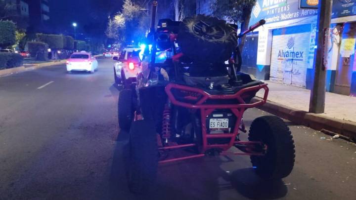 Hombre es atacado a balazos mientras repartía dulces en una caravana de Halloween en Azcapotzalco