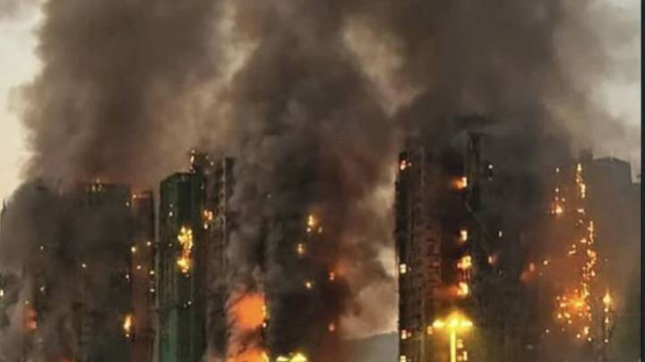Ya son 36 muertos tras incendio en edificios de Hong Kong; hay 279 desaparecidos
