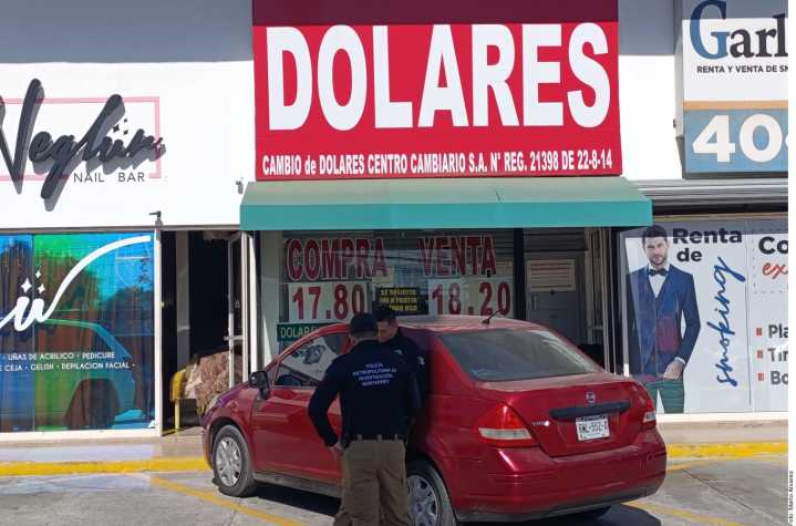 Roban un millón de pesos tras abrir boquete en casa de cambio en Monterrey