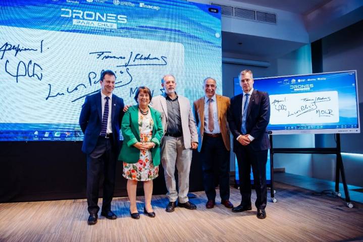 Chile inicia una agenda nacional de soberanía tecnológica para el desarrollo de drones para sectores estratégicos
