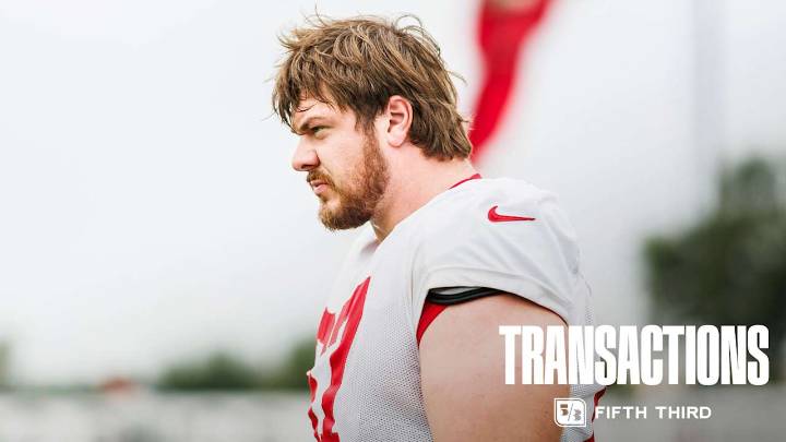 Bucs Activate Luke Goedeke Off Injured Reserve