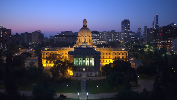 Latest fiscal update shows Alberta’s budget deficit holding steady at $6.4B