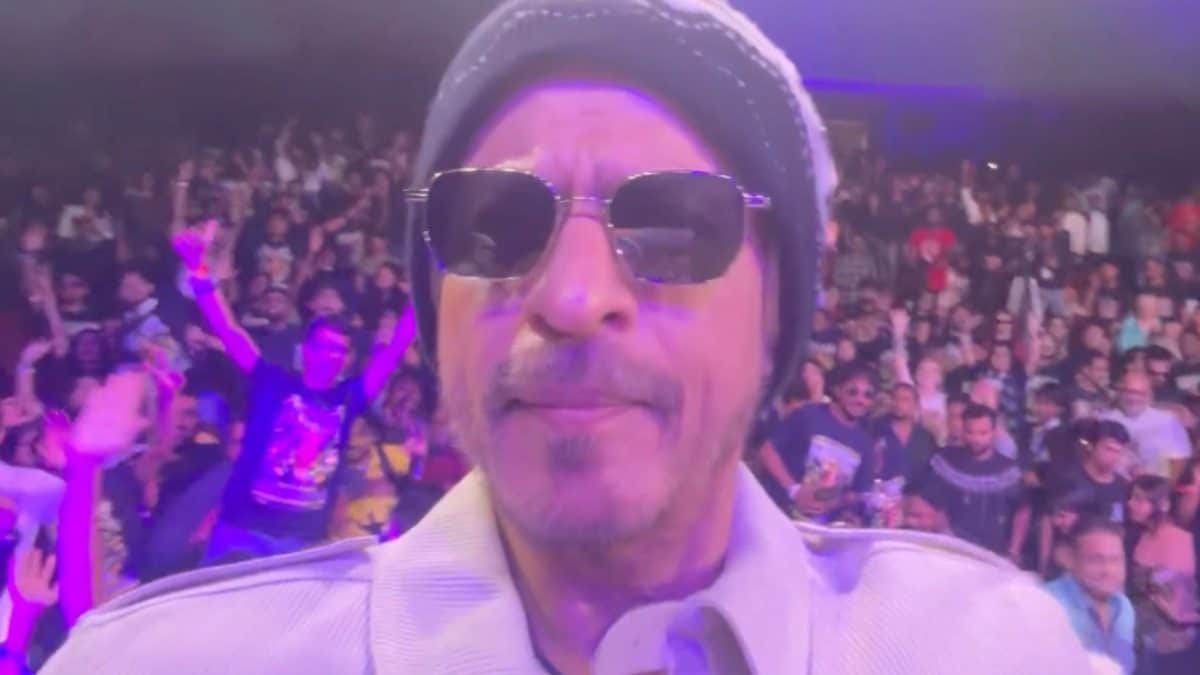 SRK Thanks Fans For Making 60th Birthday 'Special', Posts Heartfelt Note With Celebration Video