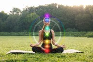 Horóscopo energético de noviembre 2025: alinea tus chakras y fluye con el cosmos