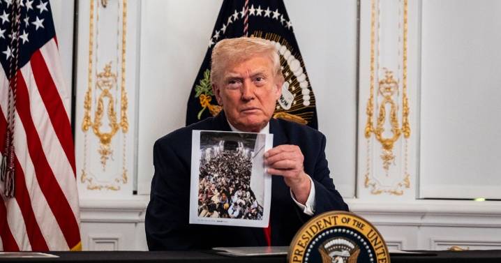 Donald Trump announces huge ramp up in mass deportations