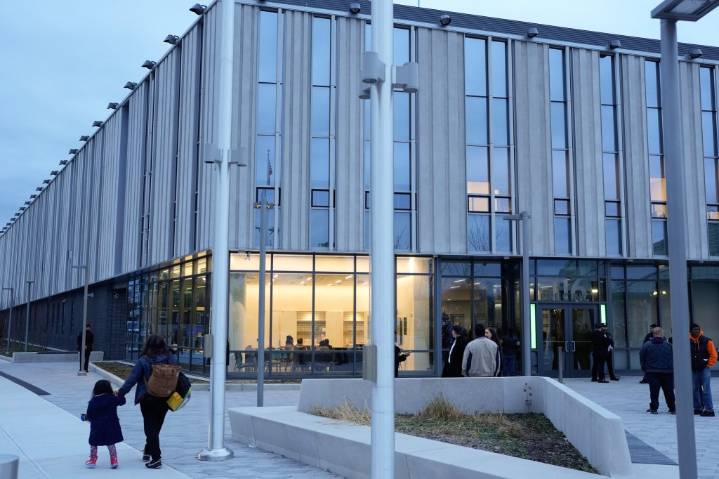 11 NYPD vehicles vandalized at new Queens precinct stationhouse