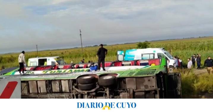 Volcó un micro que viajaba a Mar del Plata con militantes kichneristas: dos muertos y múltiples heridos