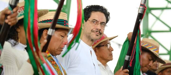 Iván Cepeda lidera intención de votos a la Presidencia, según encuesta del CNC