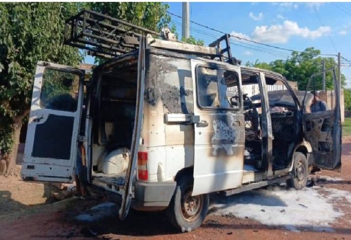 LAS BREÑAS: Una Trafic Se Incendió En Plena Circulación Y Generó Alarma En El Centro