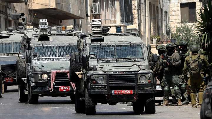 Israel bombardea nuevos objetivos de la milicia Hizbulá en el sur de Líbano