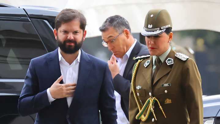 Boric irá esta semana a Brasil por la COP30 y a Bolivia por el cambio de mando