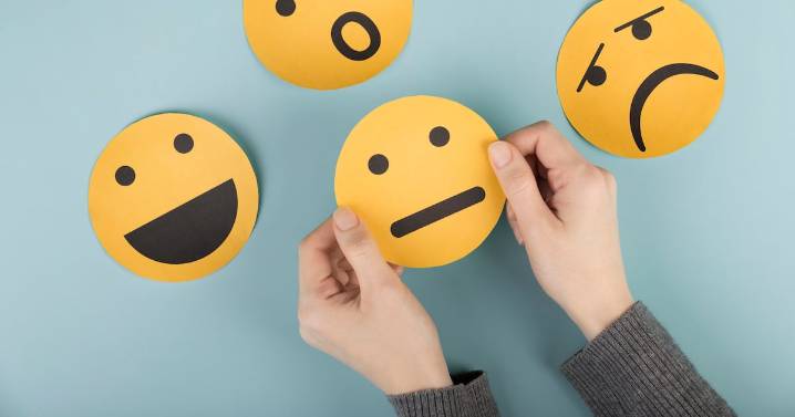 ‘Las Emociones en Pocas Palabras’, el libro que sana y dona para transformar vidas.