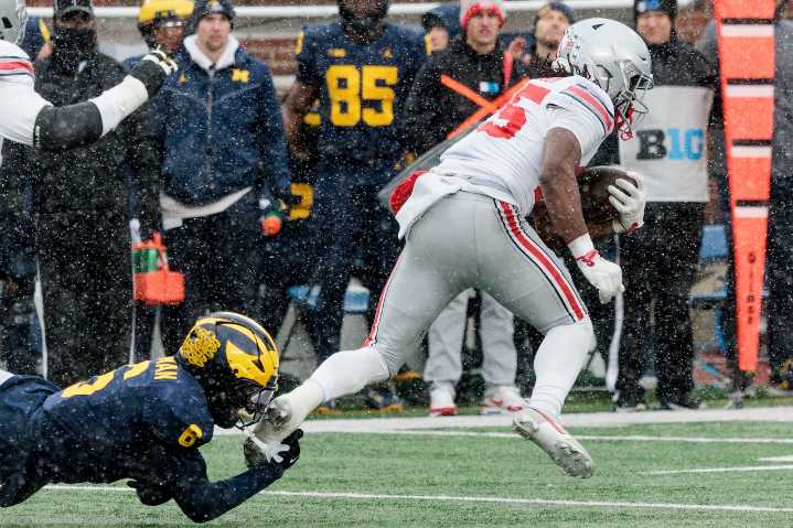 Michigan’s trench troubles flip the script in Ohio State rivalry