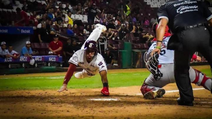 Tomateros remonta con rally explosivo y empata la serie en casa